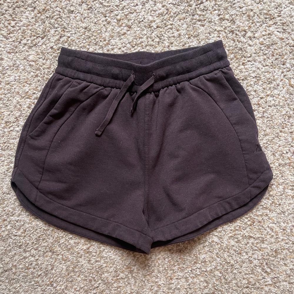 Vitality/Balance Studio Short